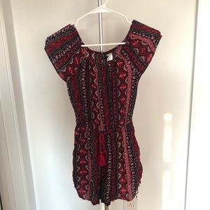 Patterned romper 🌷